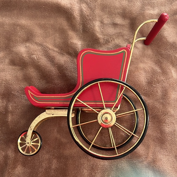 Pleasant Company (American Girl) Samantha’s Doll Carriage - Picture 8 of 9